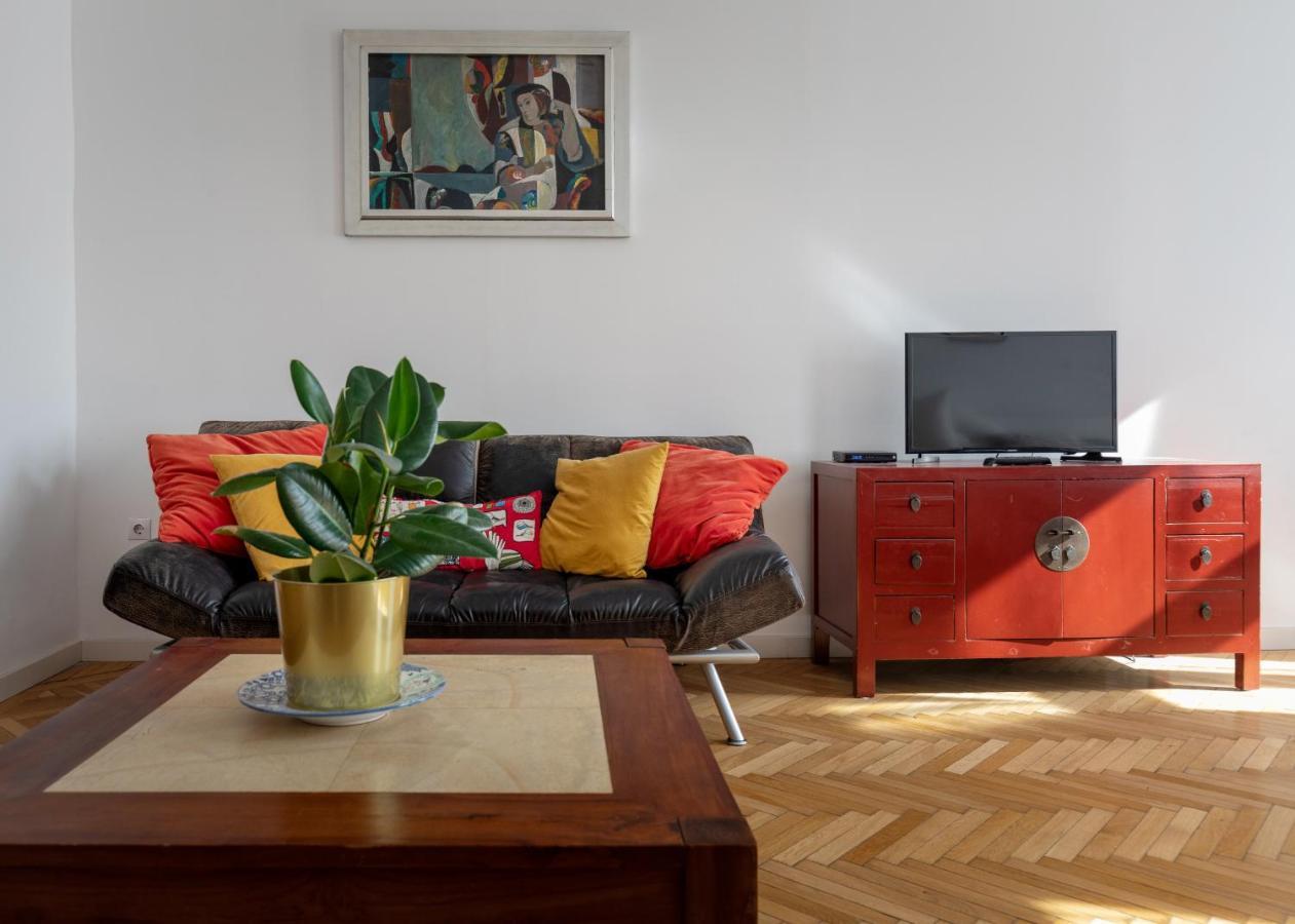 Bright & Spacious Loft With Basilica View 布达佩斯 外观 照片