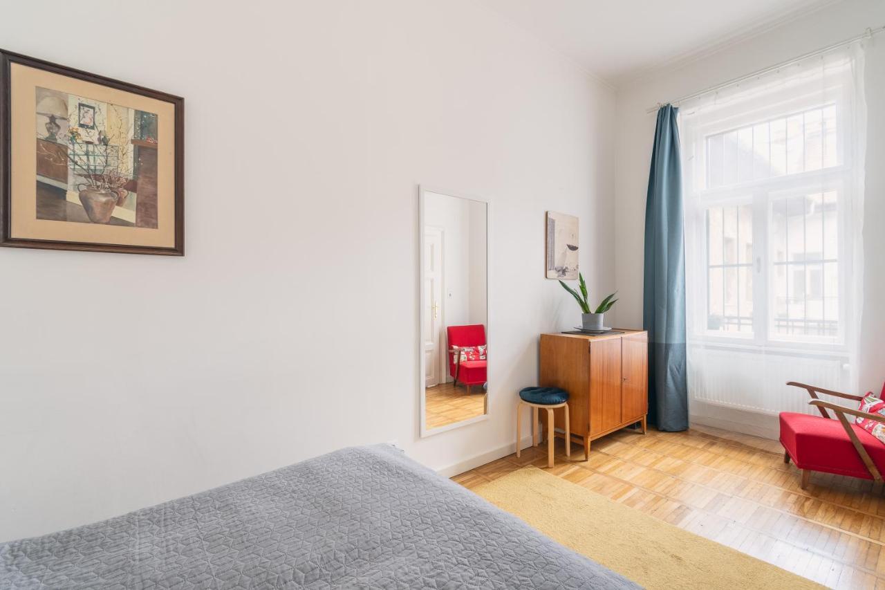 Bright & Spacious Loft With Basilica View 布达佩斯 外观 照片
