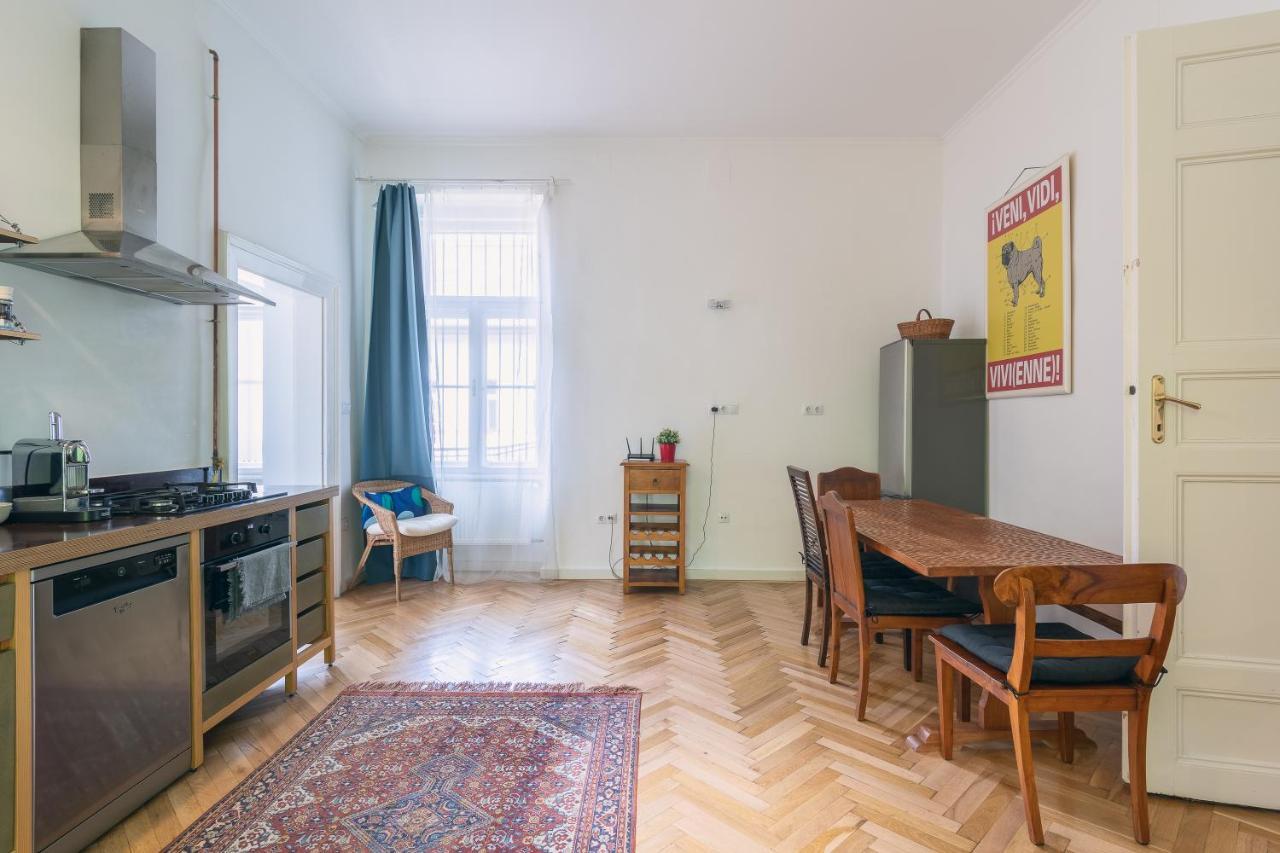 Bright & Spacious Loft With Basilica View 布达佩斯 外观 照片