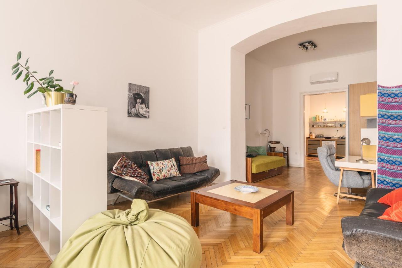 Bright & Spacious Loft With Basilica View 布达佩斯 外观 照片