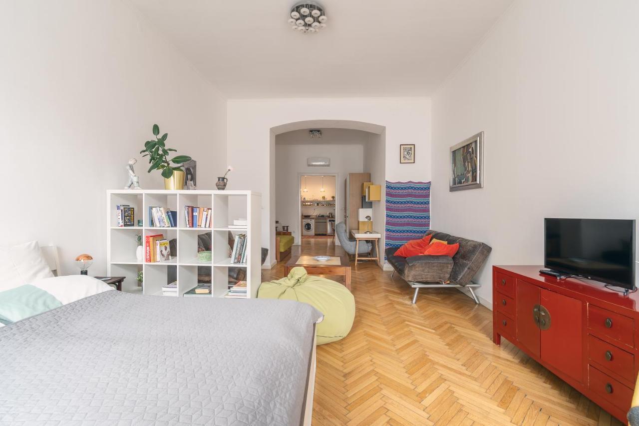 Bright & Spacious Loft With Basilica View 布达佩斯 外观 照片